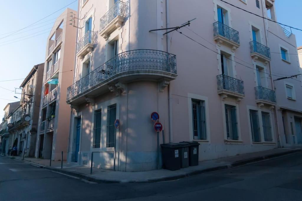 Emile Zola - Grand Appartement Proche Gare Et Polygone - Parking Gratuit- Béziers Kültér fotó